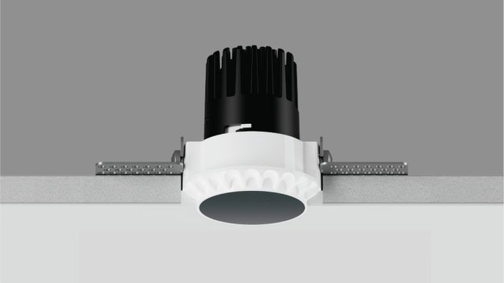 Монтаж светильника под шпаклевку