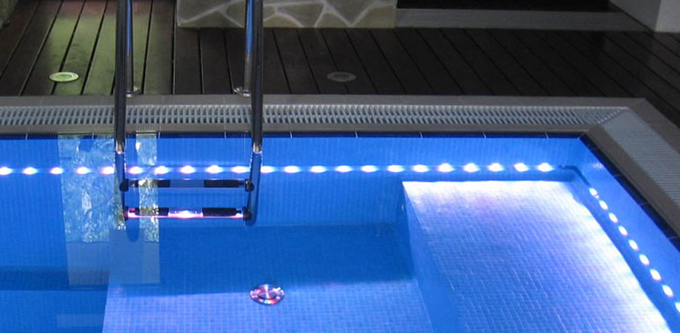 Светодиодная лента под водой