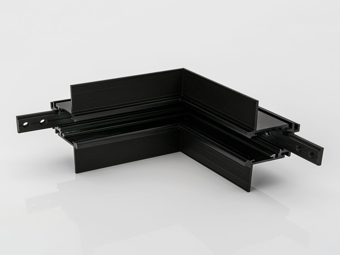 Угловой внутренний коннектор для встраиваемого шинопровода, ракурс сбоку