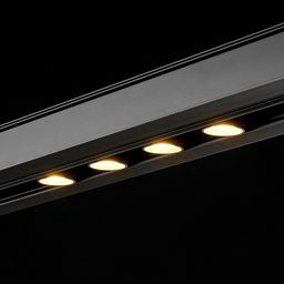 Черный линейный светильник SY-LINK, вид под углом