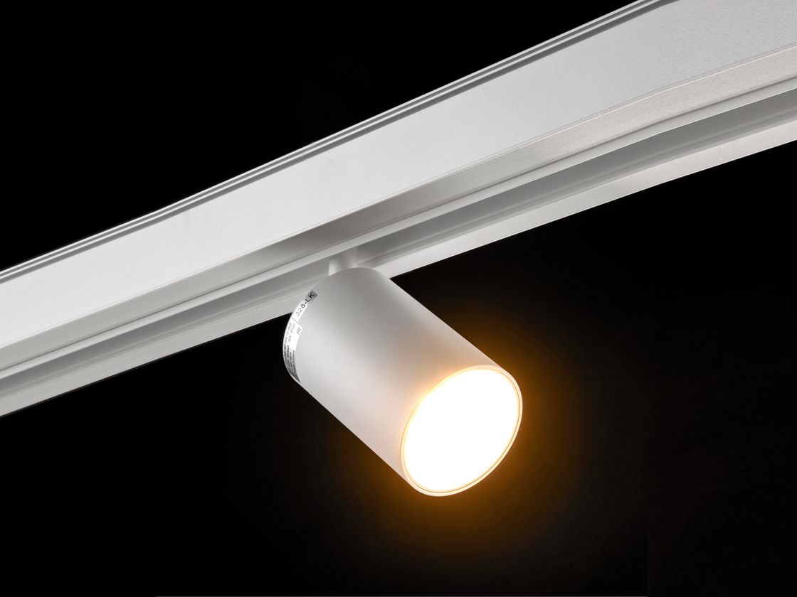 Трековый светильник-спот белый, направленный тёплый свет 3000К