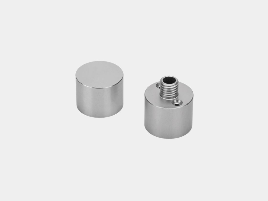 Заглушка с резьбовым отверстием и глухая, вид сверху