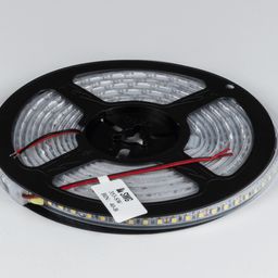 Катушка светодиодной ленты 5 м на черной бобине