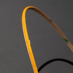 Гибкая COB-лента крупным планом, тёплое свечение