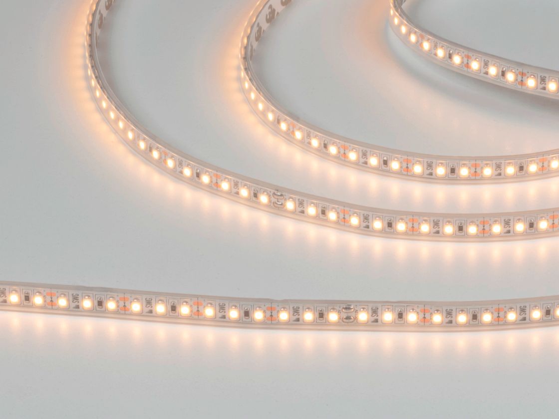 Светодиодная лента SMD3528 тёплый белый, включена