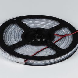Катушка светодиодной ленты 5 м на черной бобине
