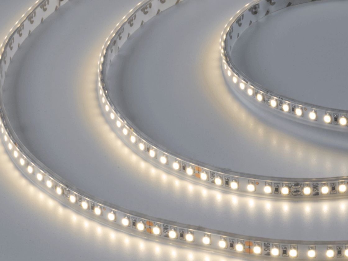 Лента SMD3528 нейтральный белый свет, включенное свечение