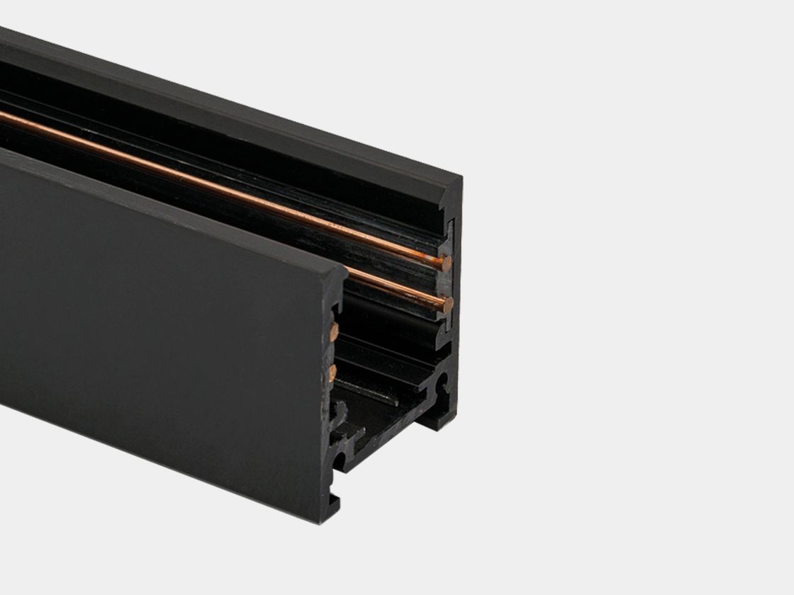Низкопрофильный трек 48В, вид под углом на профиль