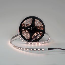 Катушка светодиодной ленты 5050, свечение тёплым оттенком