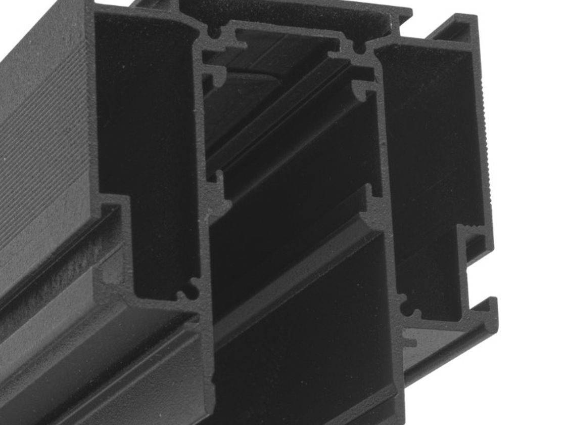 Черный профиль шинопровода SY-LINK, вид с торца