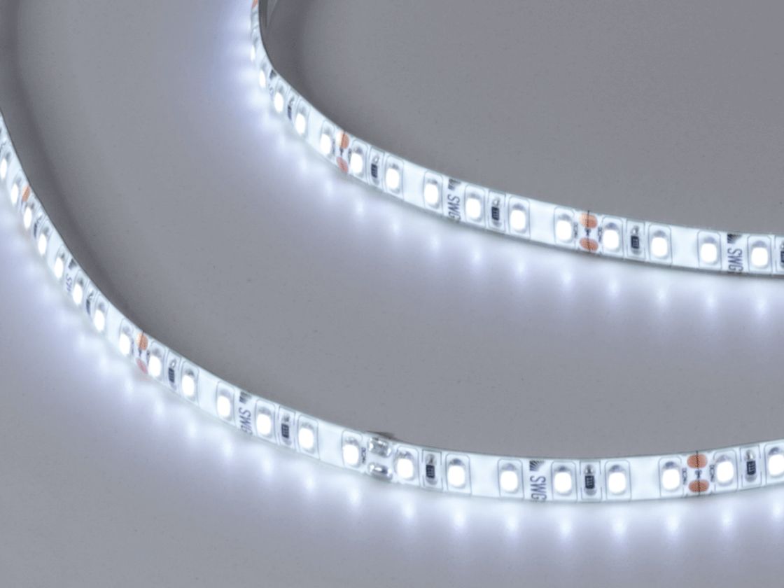 Светодиодная лента в работе, холодный белый свет