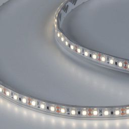 Светящаяся лента SMD2835 нейтральный белый, крупный план