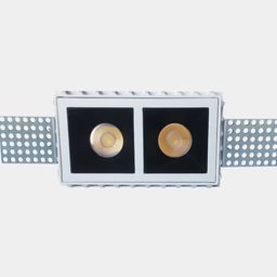 Двойной встраиваемый светильник, фронтальный вид, черные отражатели