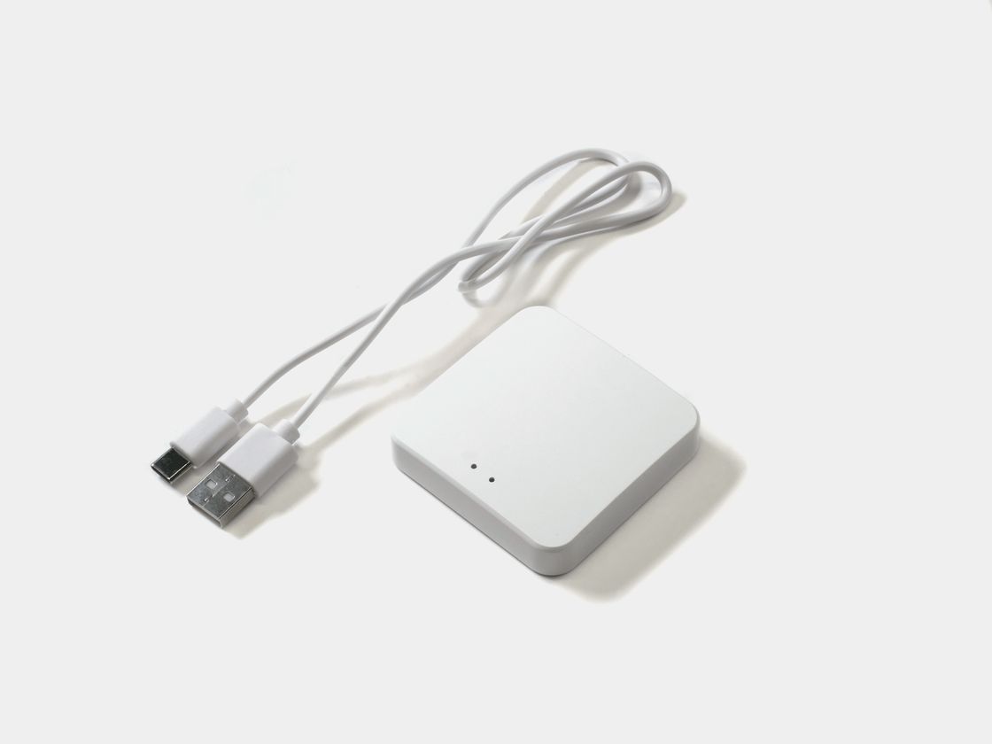 Белый шлюз Tuya Zigbee с кабелем USB
