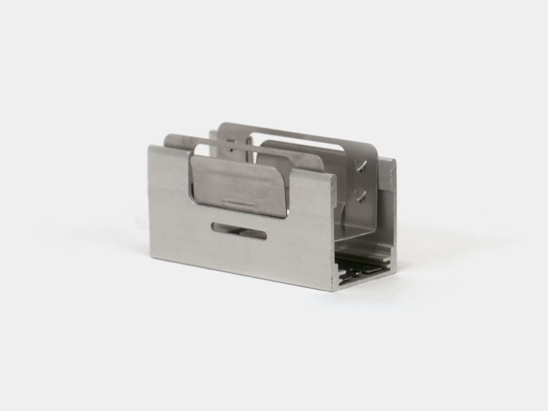 Металлическая клипса NE-CC2120 для ленты 12×20