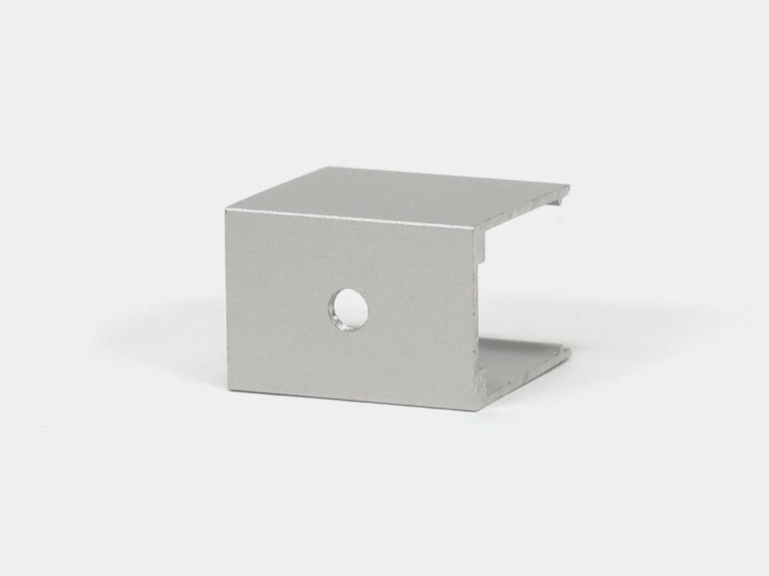 Алюминиевый крепёж 20 мм, вид с торца, отверстие