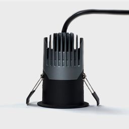 Светильник встраиваемый RC, вид сзади с радиатором