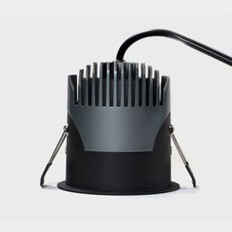 Задняя часть светильника с радиатором и монтажными пружинами