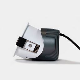 Боковой профиль светильника с пружинным креплением