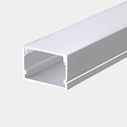 Алюминиевый профиль накладной серебристый, вид с торца