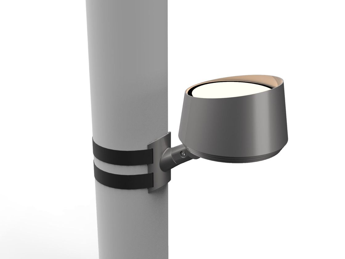 Уличный светодиодный прожектор на кронштейне, боковой ракурс