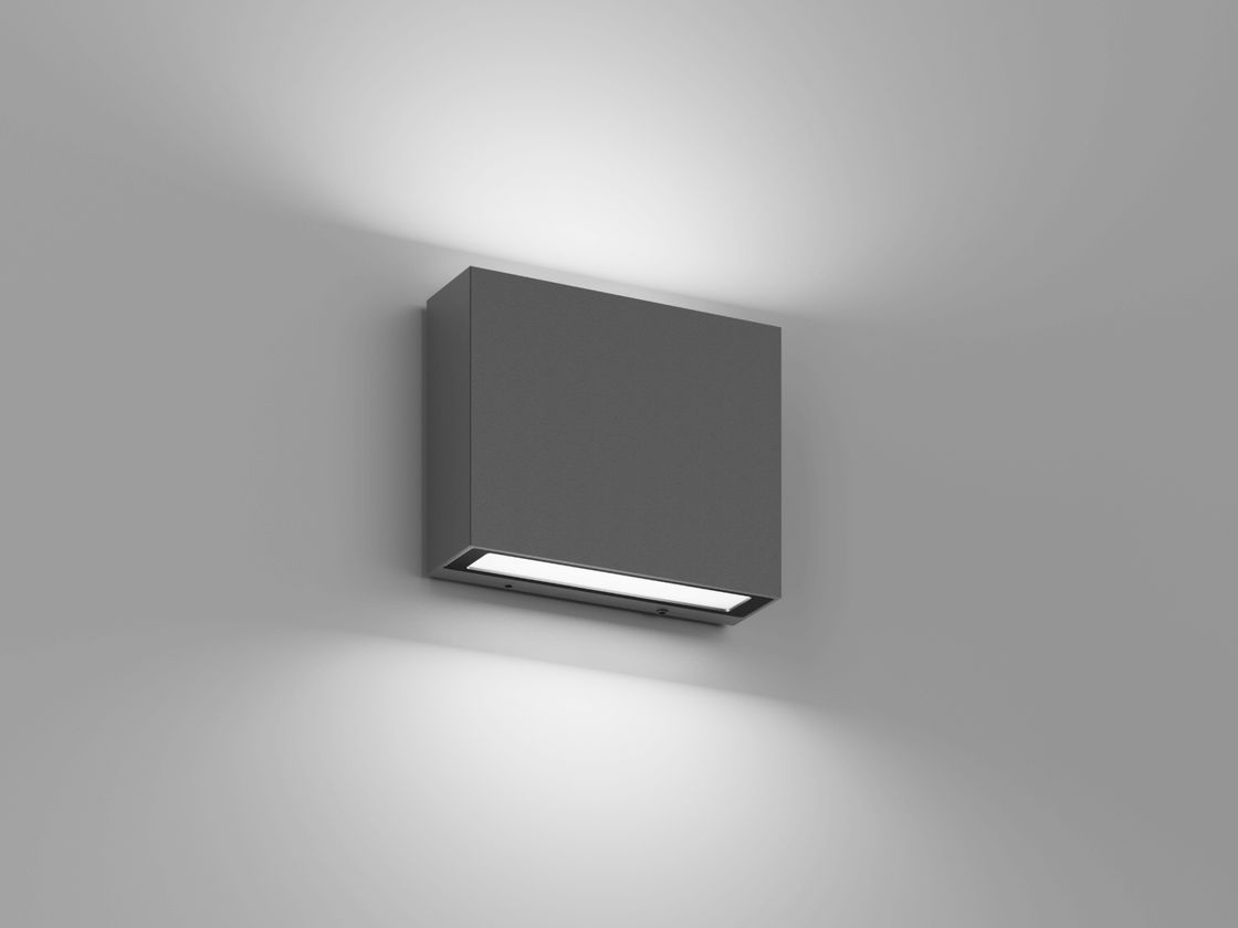 Серый алюминиевый настенный светильник, вид снизу, рассеиватель