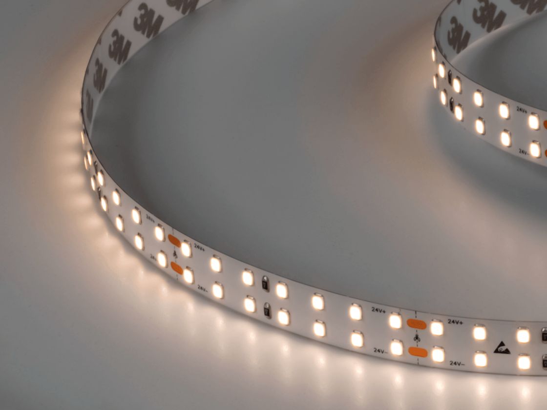 Светодиодная лента LUX SMD-2835 нейтральное белое свечение, DSG2196-24-NW-33