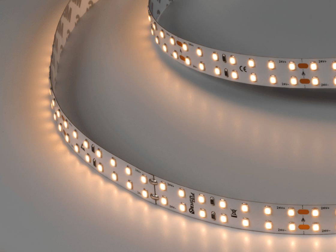 Светодиодная лента 18Вт теплое свечение, DSG2196-24-WW-33
