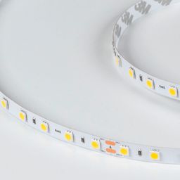 Светодиодная лента SMD 5050, крупный план сегментов