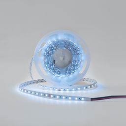 Катушка RGB светодиодной ленты 24В, свечение холодным тоном