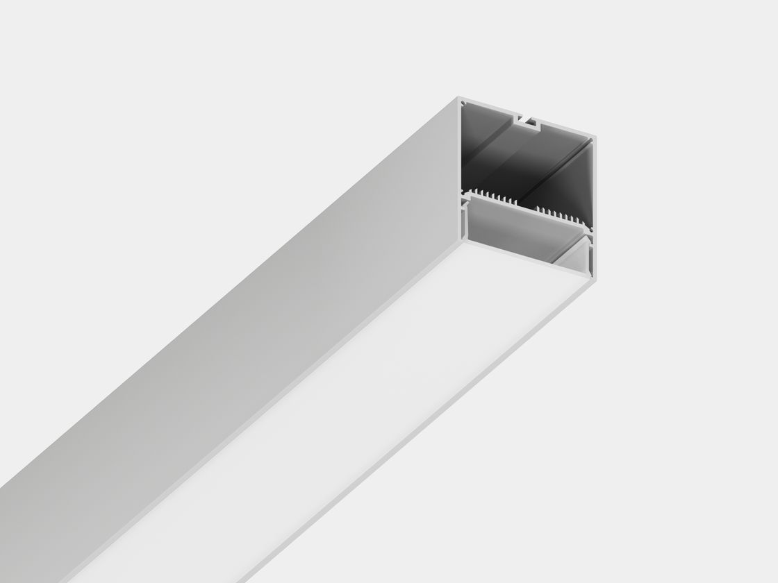 3D вид алюминиевого профиля с экраном, серебро