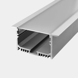 Встраиваемый алюминиевый профиль серебро, вид под углом