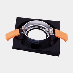 Вид сзади рамки MR16 с пружинными фиксаторами