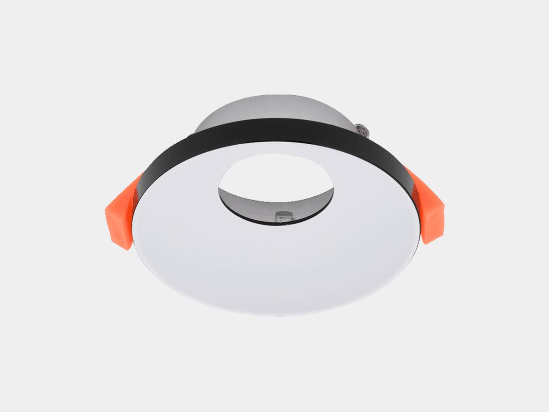 Встраиваемая рамка MR16 черно-белая с пружинными фиксаторами