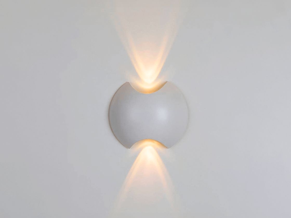 Настенный светильник белый, двунаправленный свет вверх вниз