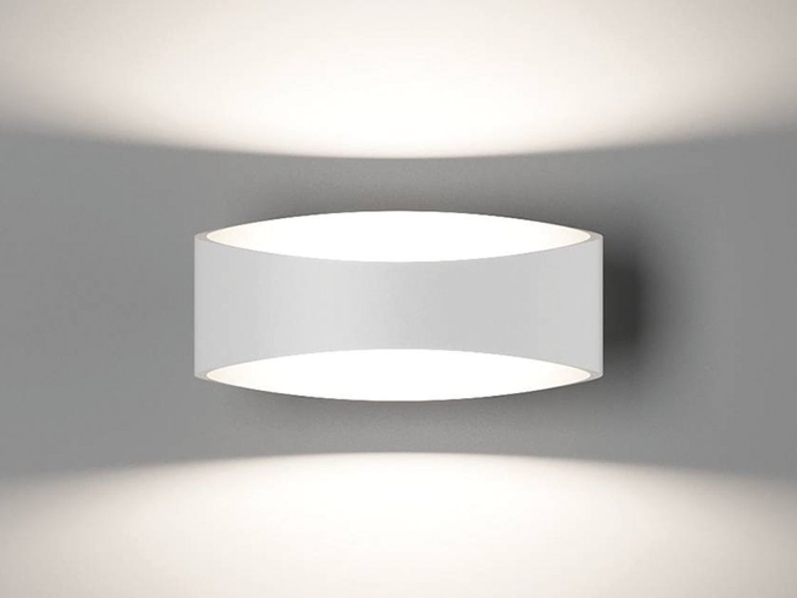 Настенное бра белое, свет вверх и вниз