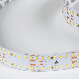 Фрагмент двухрядной LED ленты SMD 2835, маркировка 24V