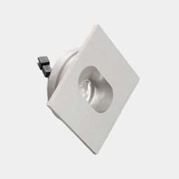 Встраиваемый светильник для лестницы, вид под углом