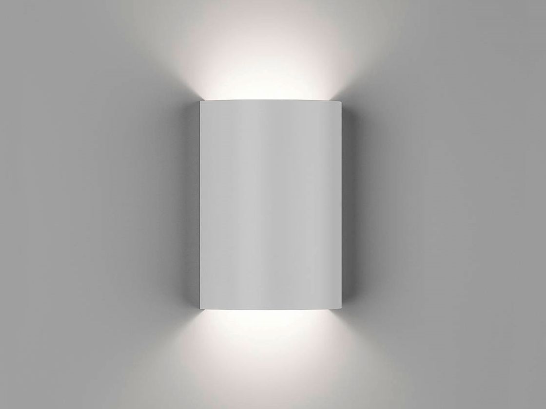 Настенный светильник белый, свет вверх и вниз