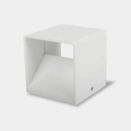 Корпус настенного светильника белый, вид под углом