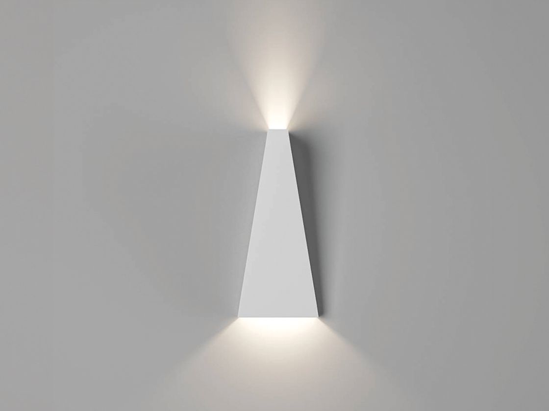 Настенный светильник белый, свечение вверх и вниз