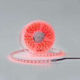 Светодиодная лента RGB на катушке, красное свечение