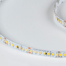 Светодиодная лента SWG PRO SMD 2835 крупный план