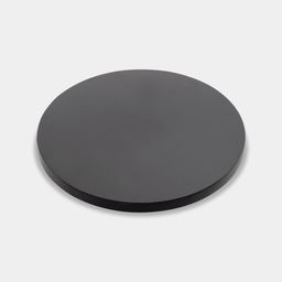 Вид спереди круглый черный корпус светильника