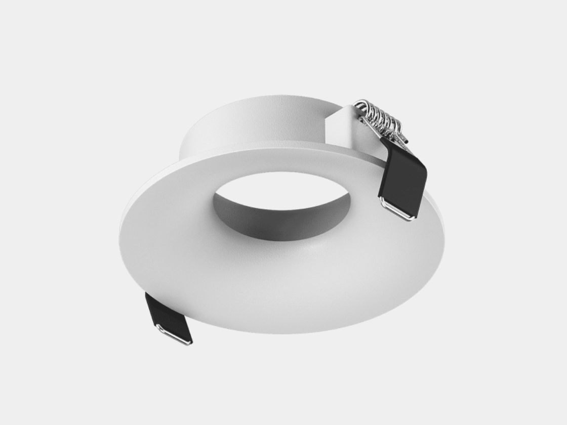 Белый алюминиевый корпус светильника, наклонный ракурс