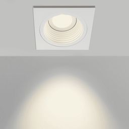 Квадратная белая рамка COMBO в потолке, свет