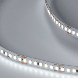 Светящаяся светодиодная лента холодный белый 6000К 24В