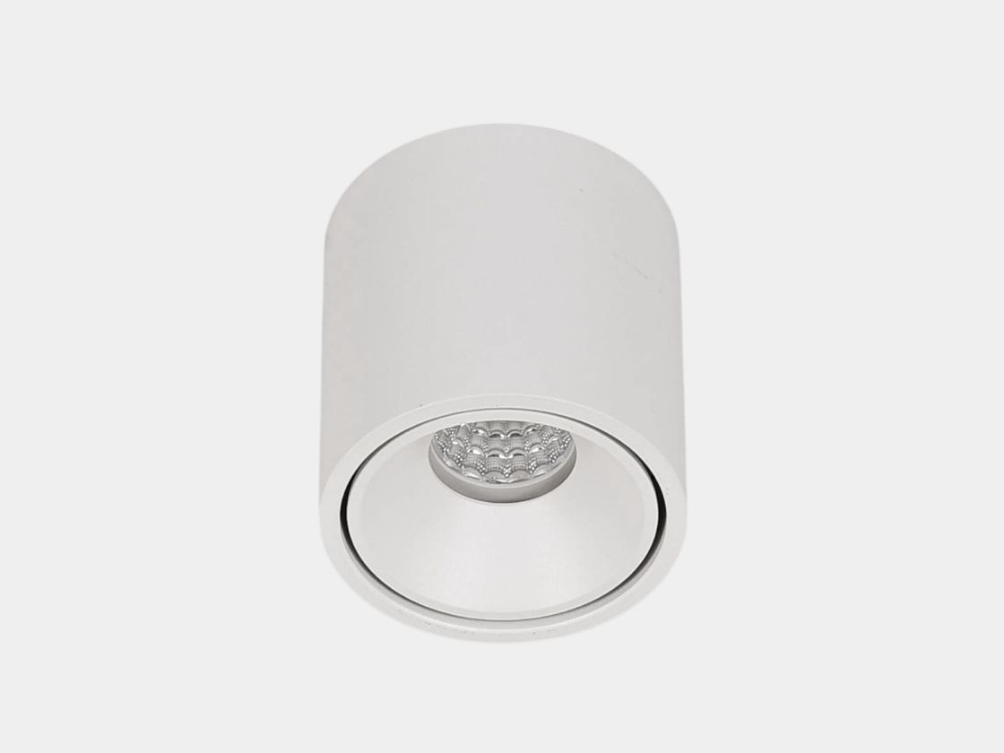 Накладной потолочный светильник белый, вид снизу