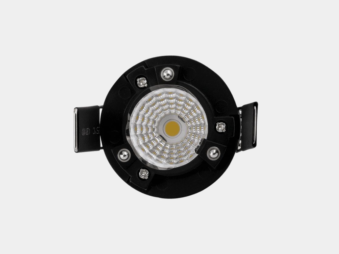 Линза и светодиод модуля, вид спереди