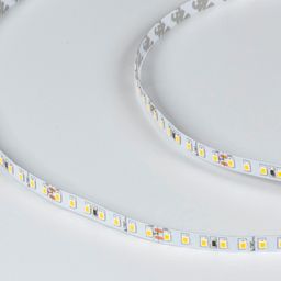 Светодиодная лента SMD 2835 на белой подложке